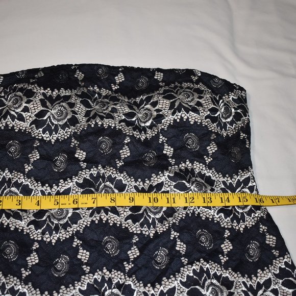 Strapless Black Lace and Cream Dress - Picture 4 of 6